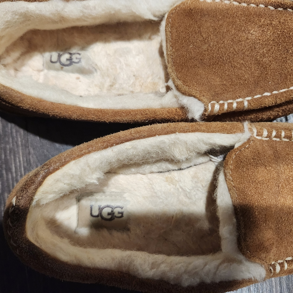 UGG Men's Tan Suede Slippers - Picture 3 of 5